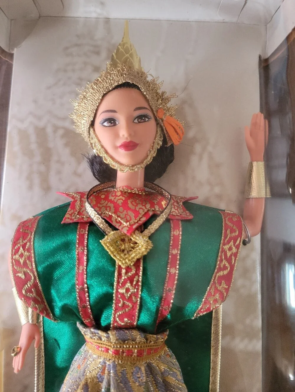 Barbie Dolls Of The World Thai Barbie & Bonus French Outfit (Not Original Doll)